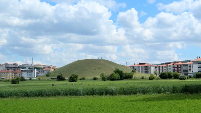 uploaded-image-konakin-tarihi-ve-kulturel-zenginlikleri-1698140535912